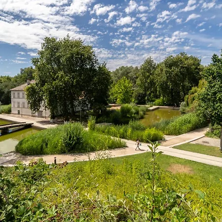 In Charming 3-bedroom Near Bois De Vincennes Holiday home *