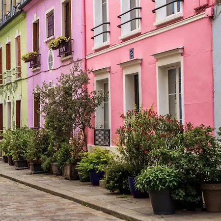 In Charming 3-bedroom Near Bois De Vincennes Holiday home Paris